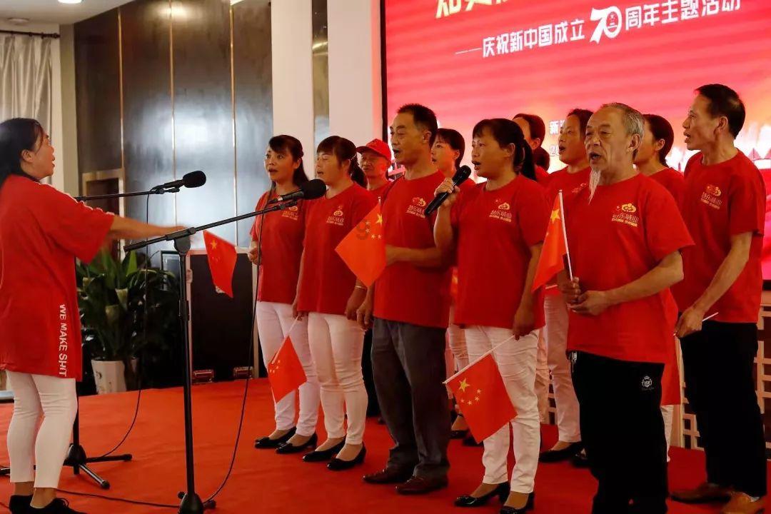 主人嫌弃萨摩毛太长，结果剪光毛毛后，主人吓的带萨摩直奔医院！